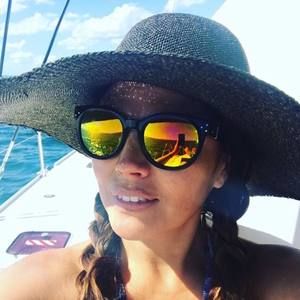 Meet your Posher, Eliana